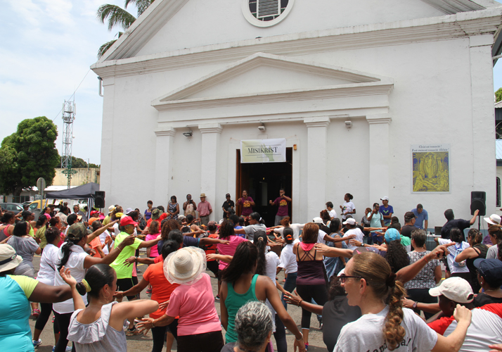 Foi et zumba : découvrez la « catho-fitness » à La Réunion