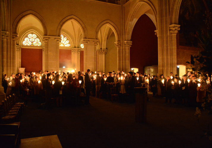 Vivre « 24 heures pour le Seigneur » à l’église Saint-Ignace à Paris